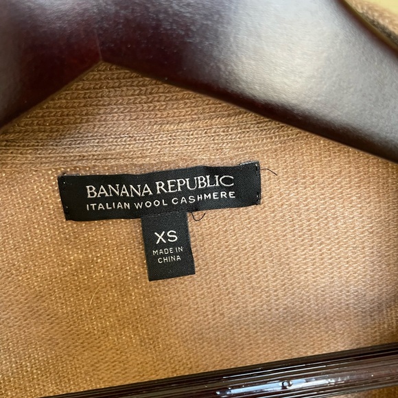 Banana Republic Italian Wool Cashmere Cardigan with Pockets - Picture 6 of 8